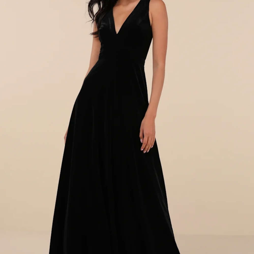 NWT Lulus Beautiful Night Velvet Dress Black Size Large